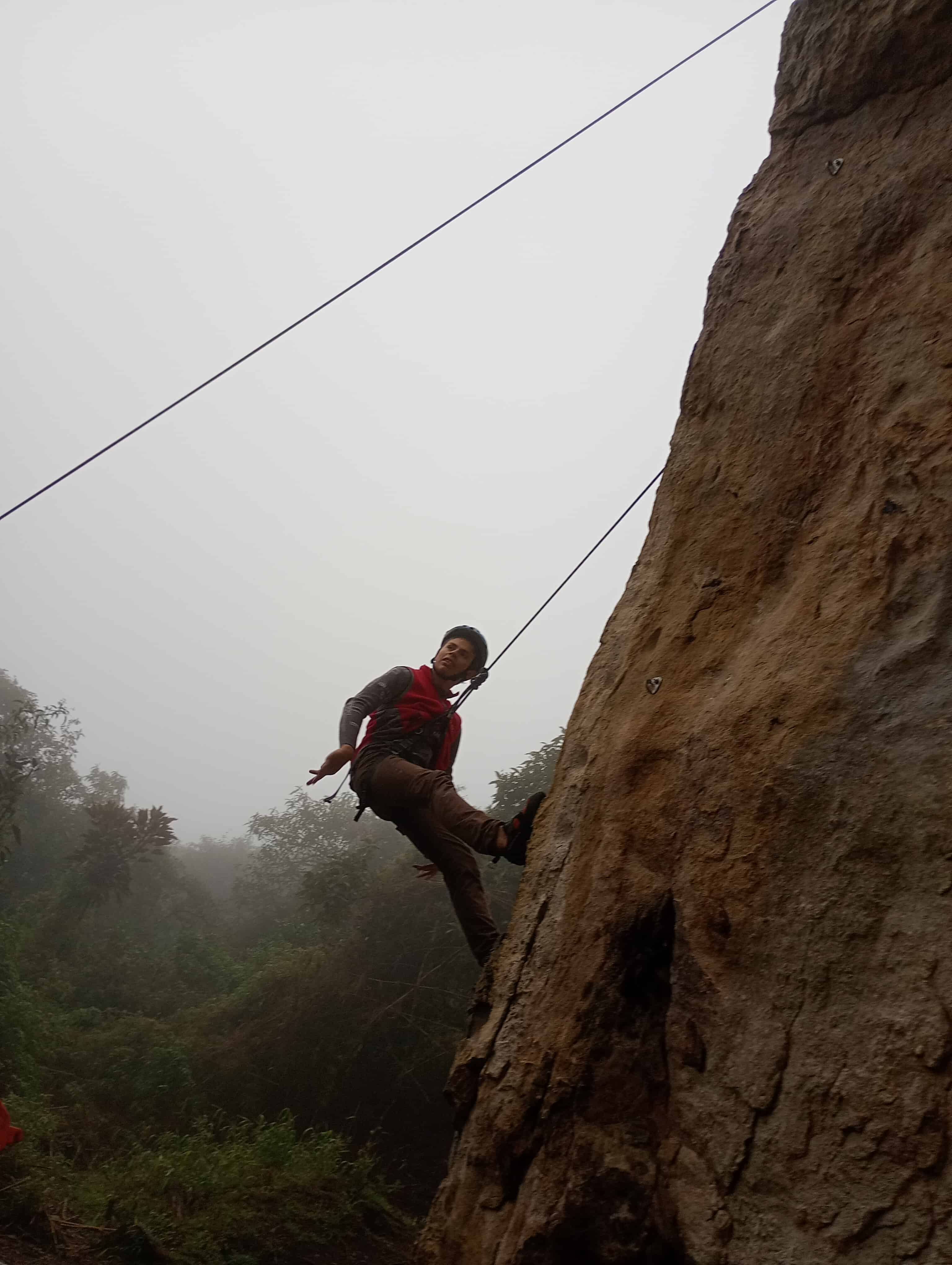 Escalada al amanecer